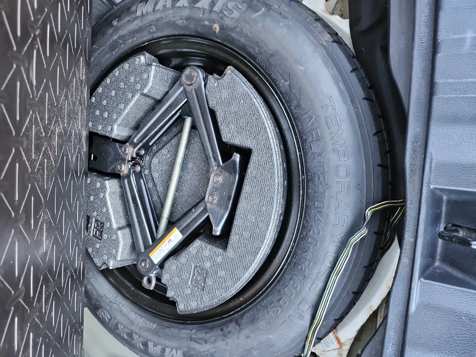 Spare Tire & Wheel Photo