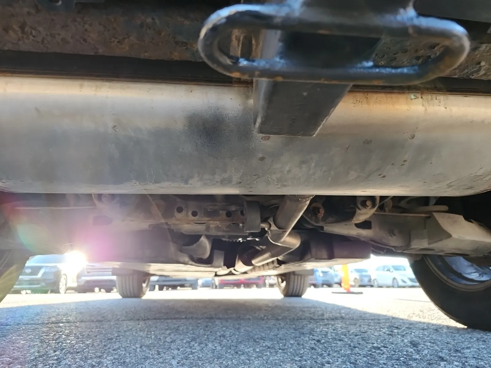 Undercarriage - Rear Photo