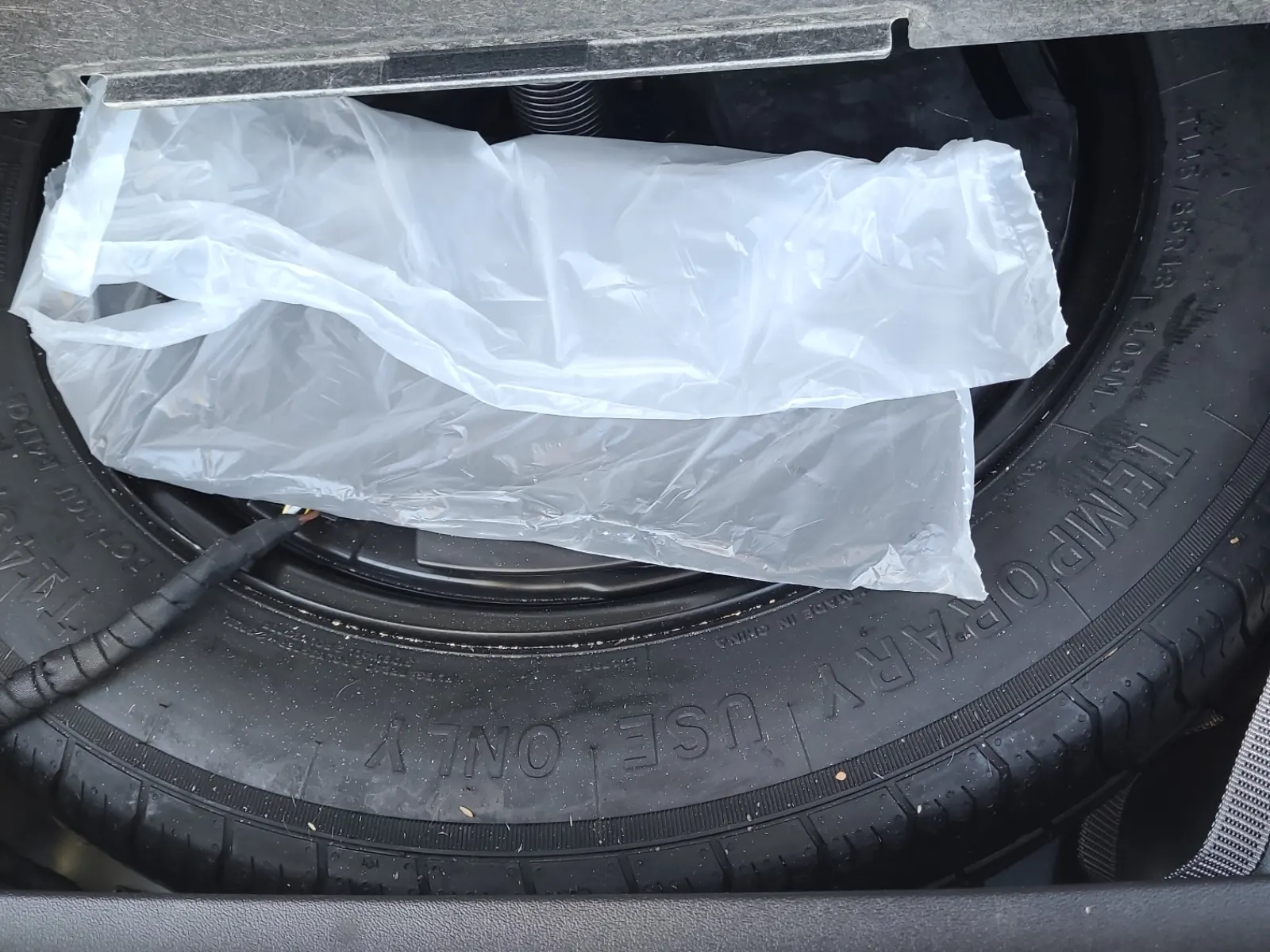 Spare Tire & Wheel Photo