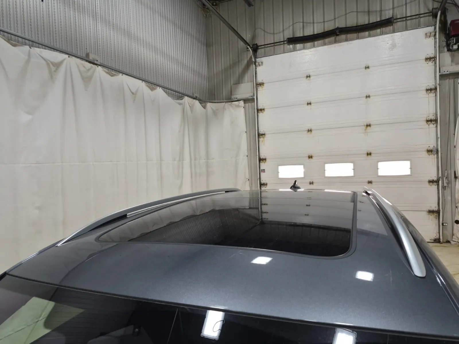 Exterior Roof Photo