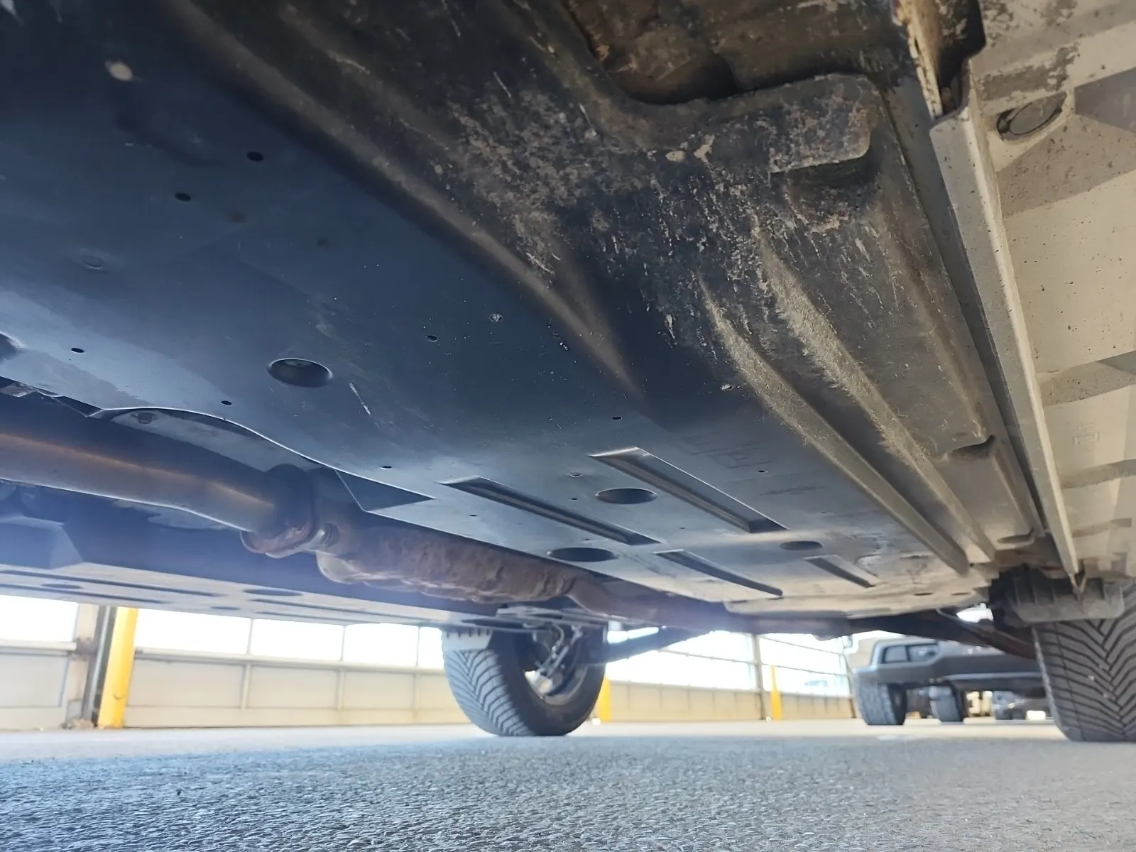 Undercarriage - Driver Photo