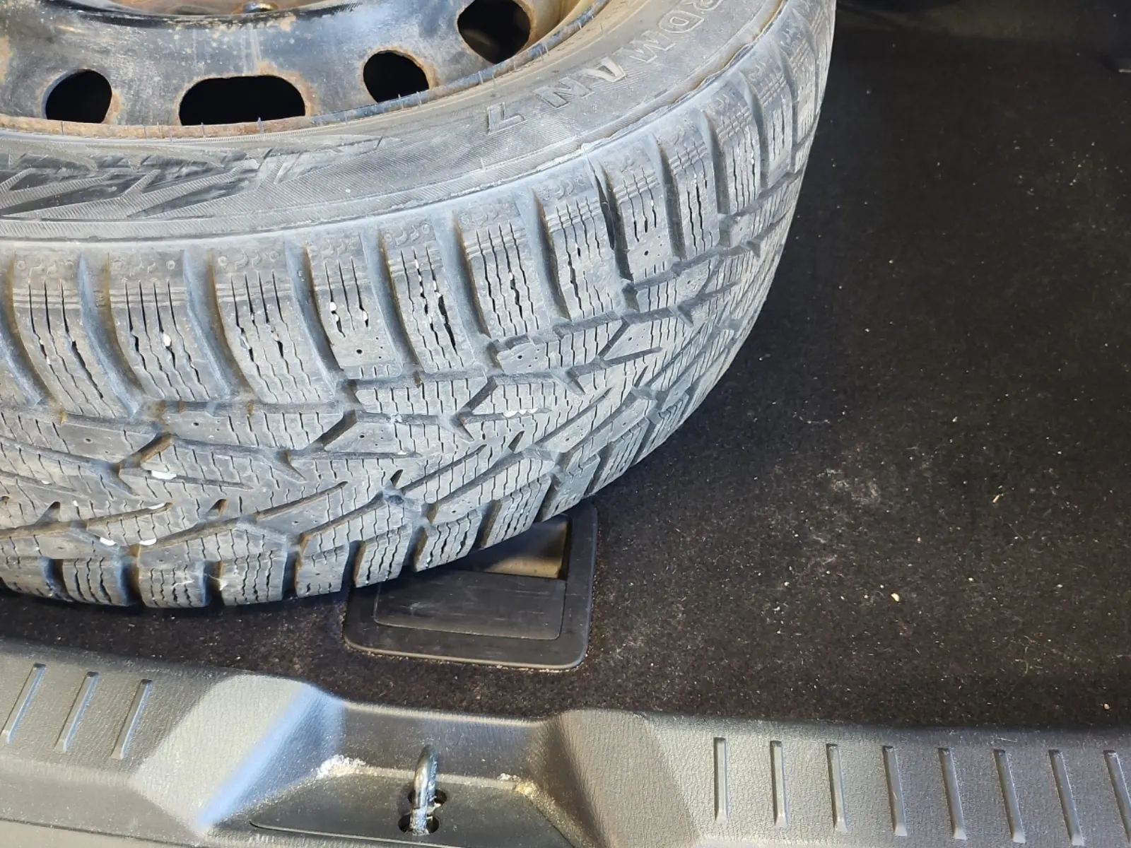 Spare Tire & Wheel Photo