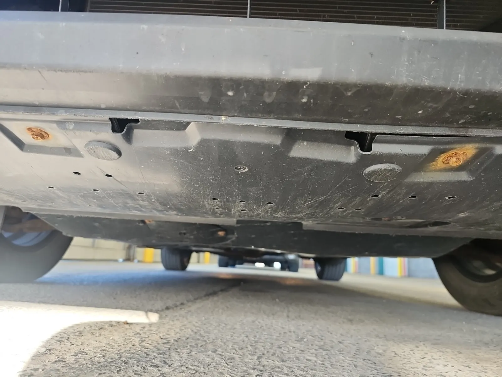 Undercarriage - Front Photo