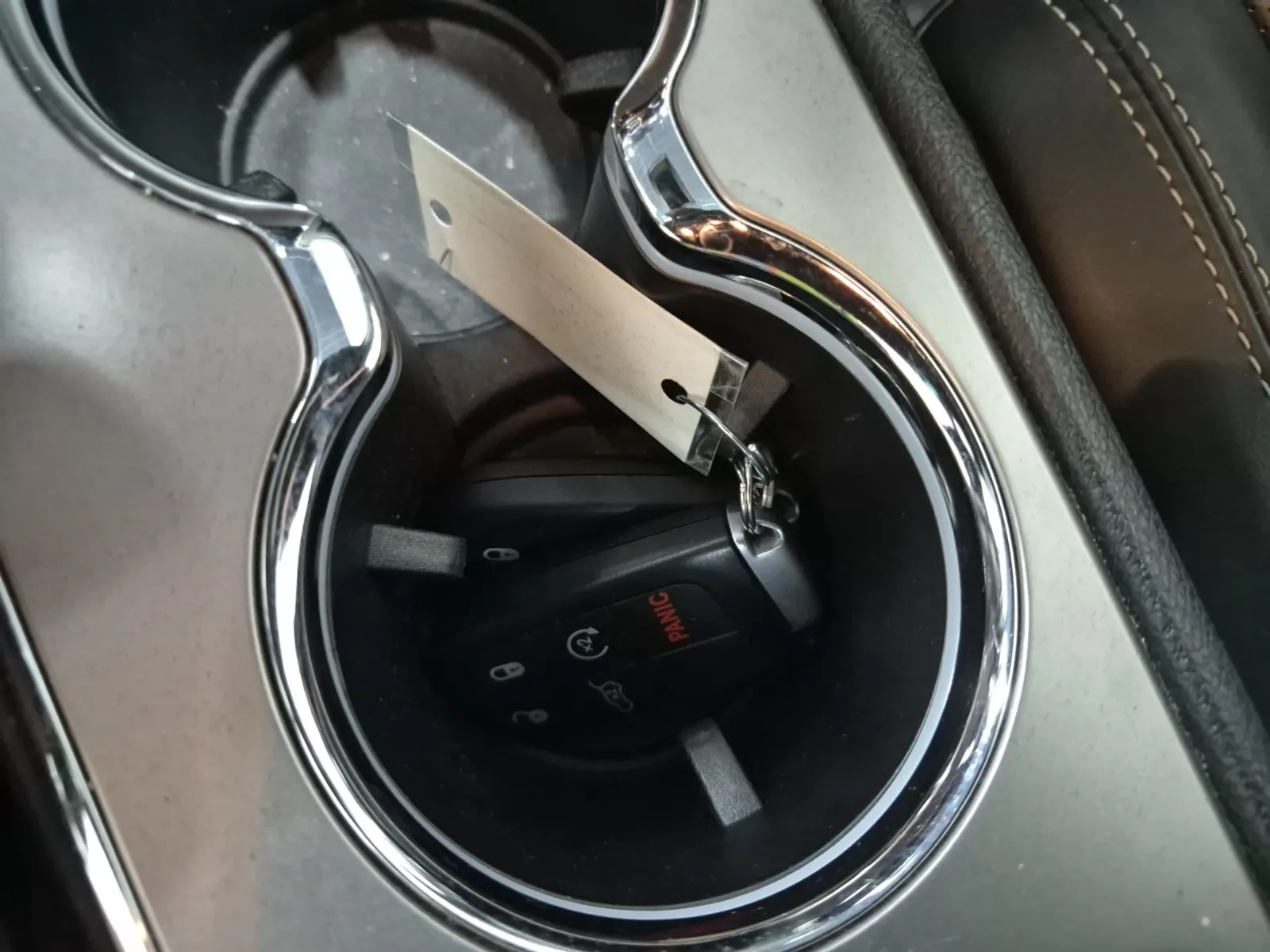 Keys/Fobs/Manual Photo