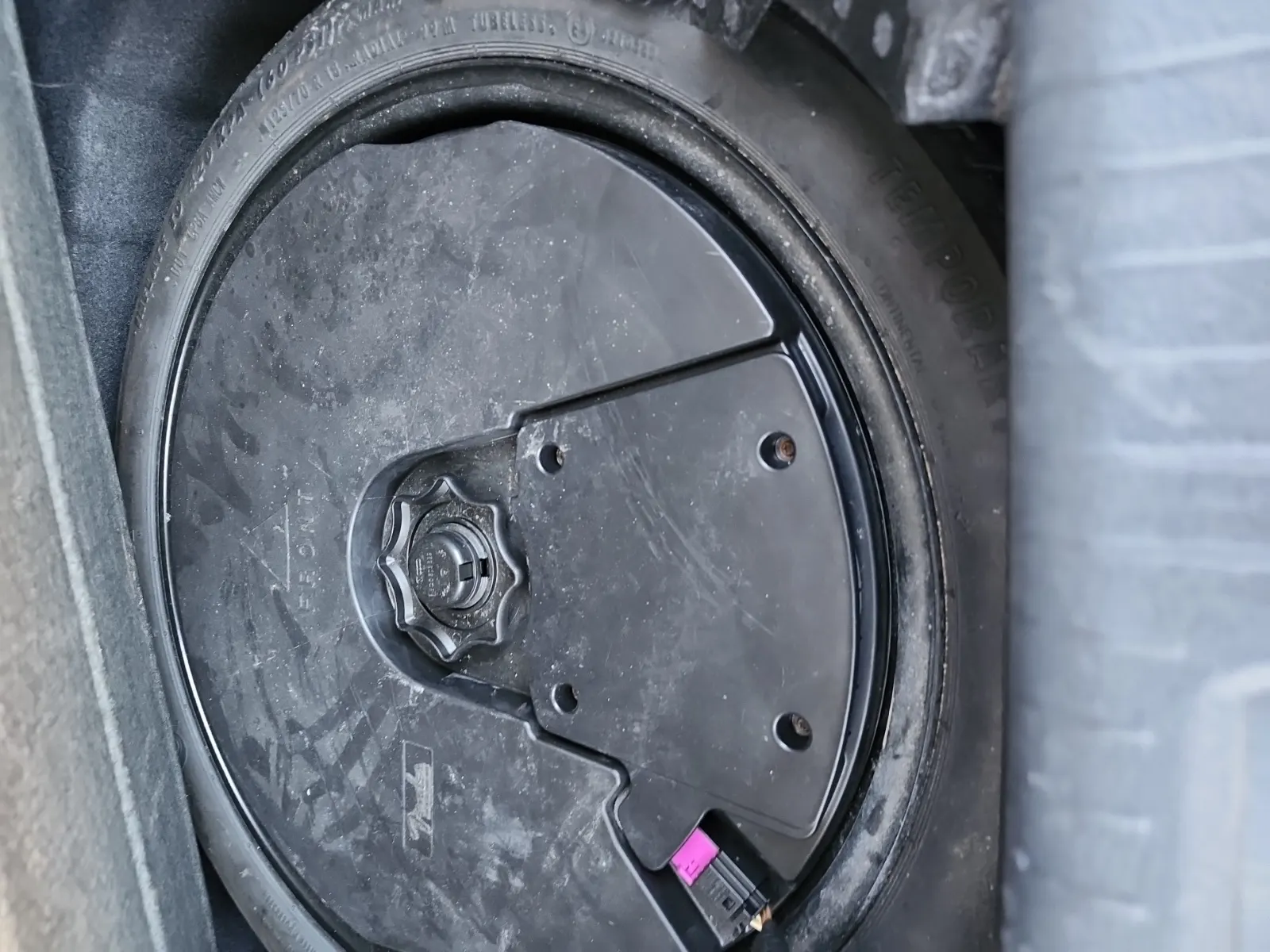 Spare Tire & Wheel Photo