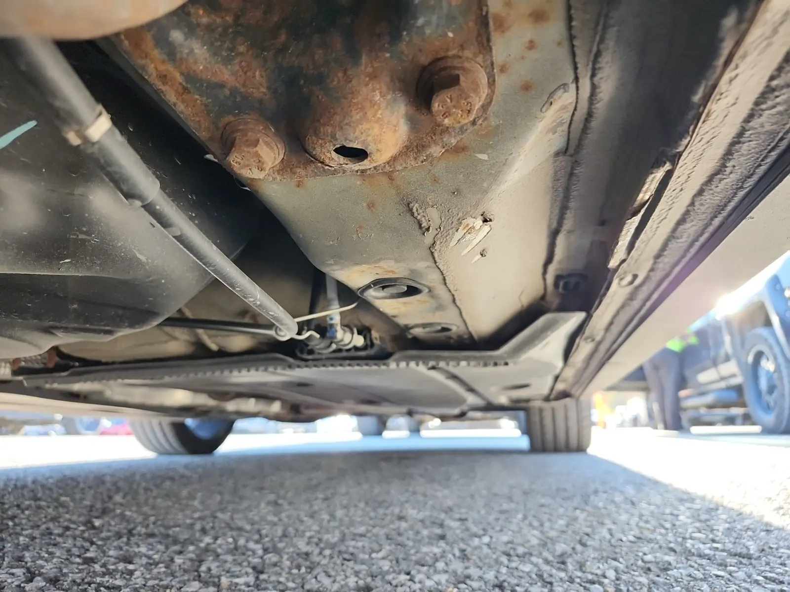 Undercarriage - Passenger Photo