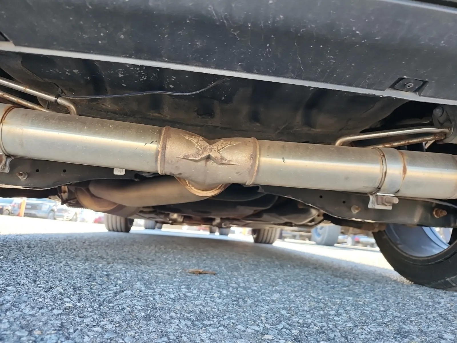 Undercarriage - Rear Photo