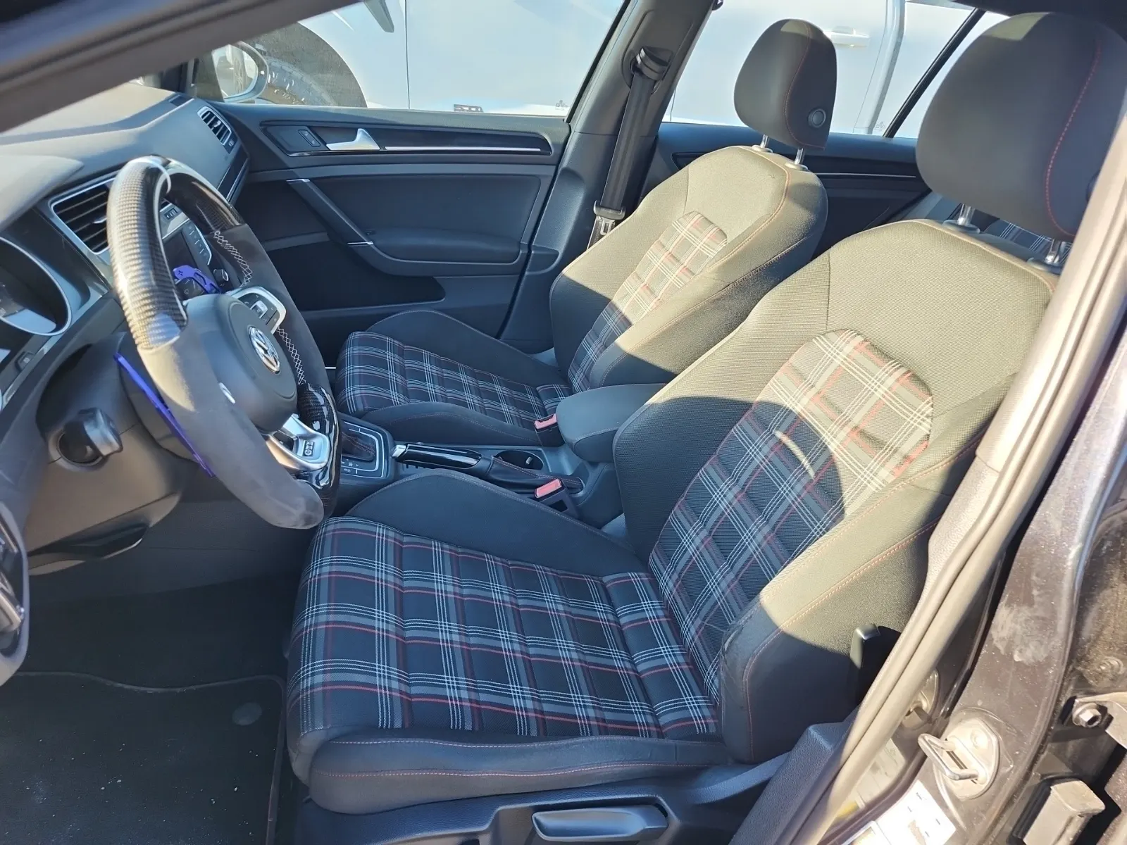 Front Interior Photo