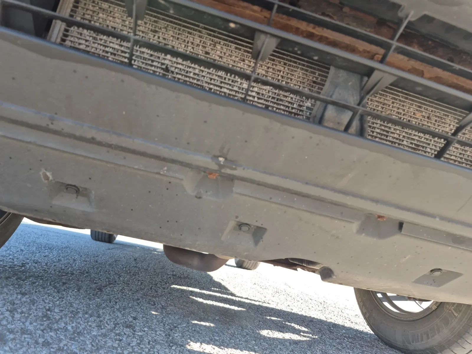 Undercarriage - Front Photo