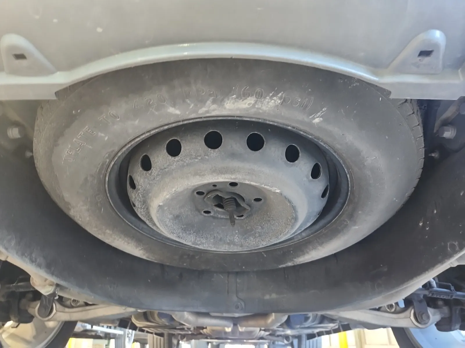Spare Tire & Wheel Photo