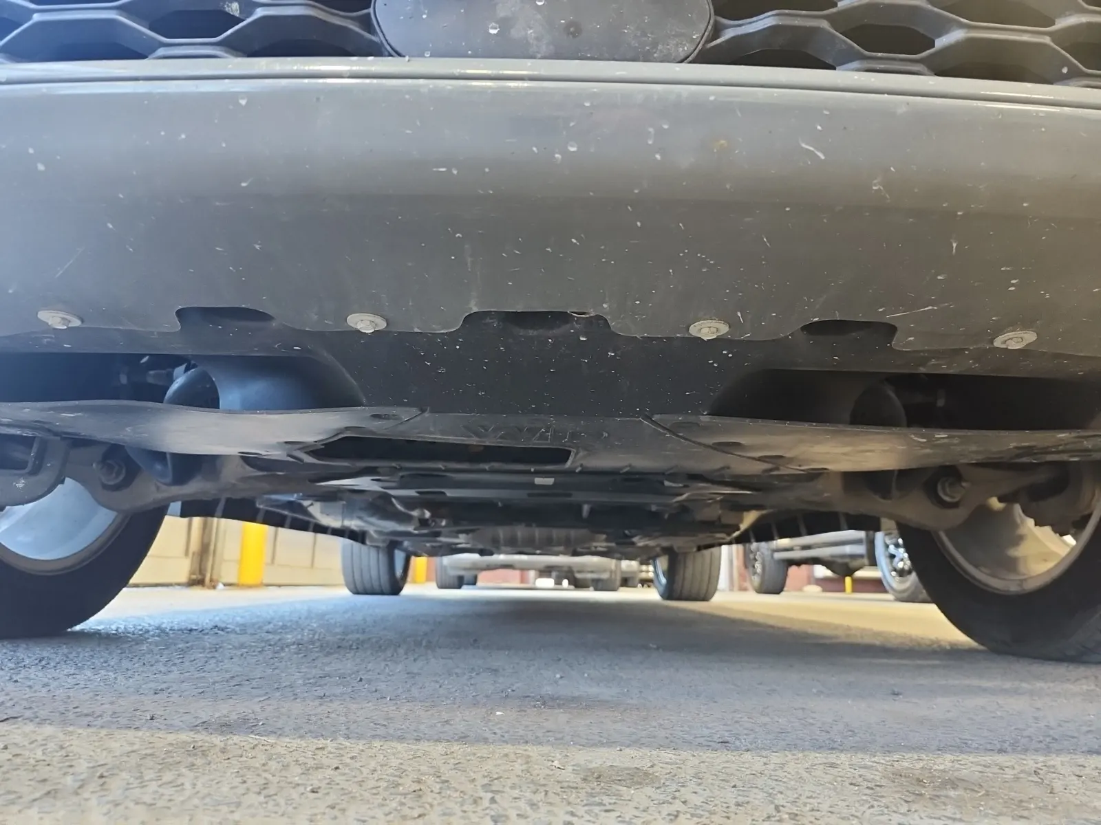 Undercarriage - Front Photo