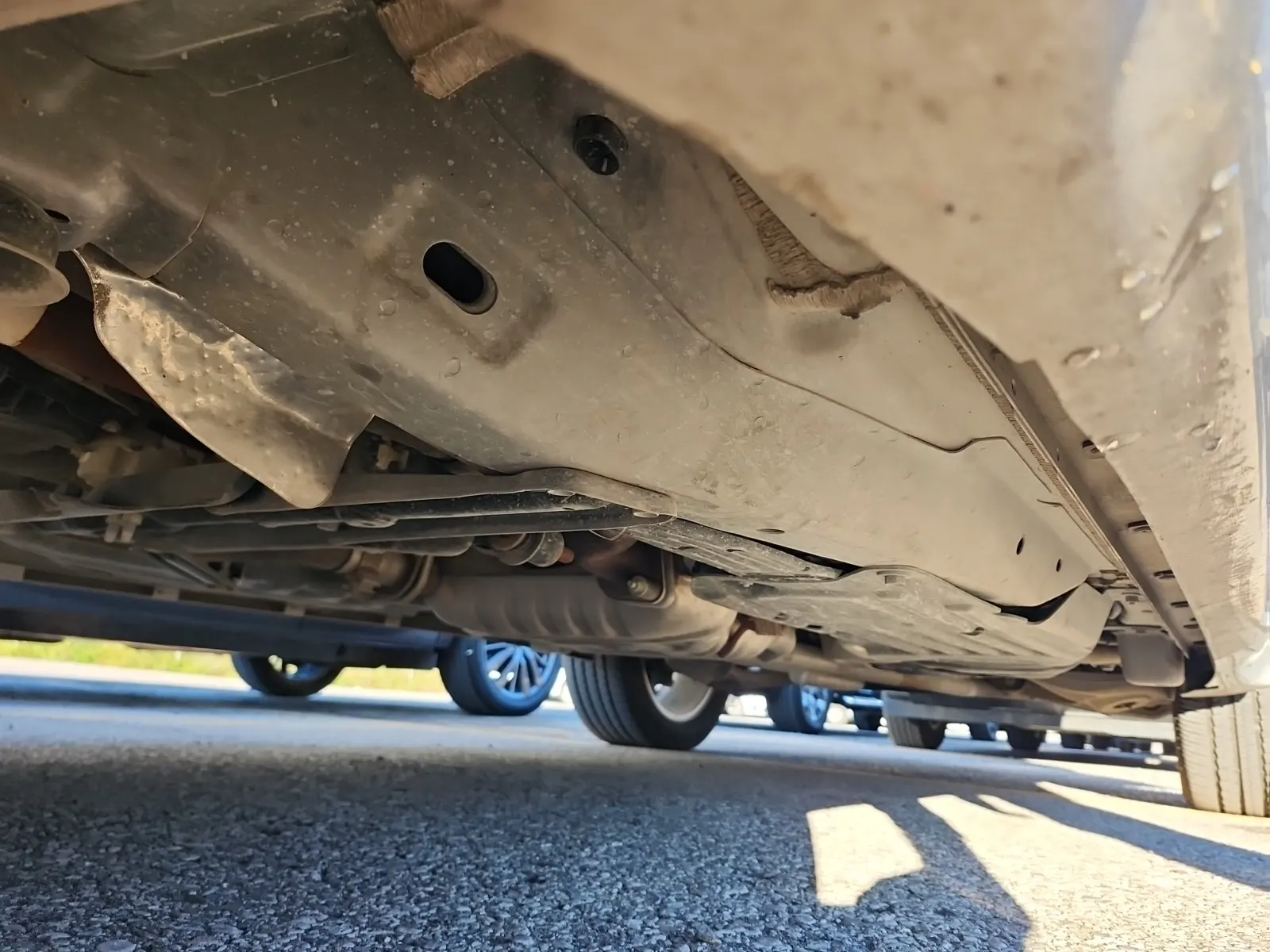 Undercarriage - Driver Photo