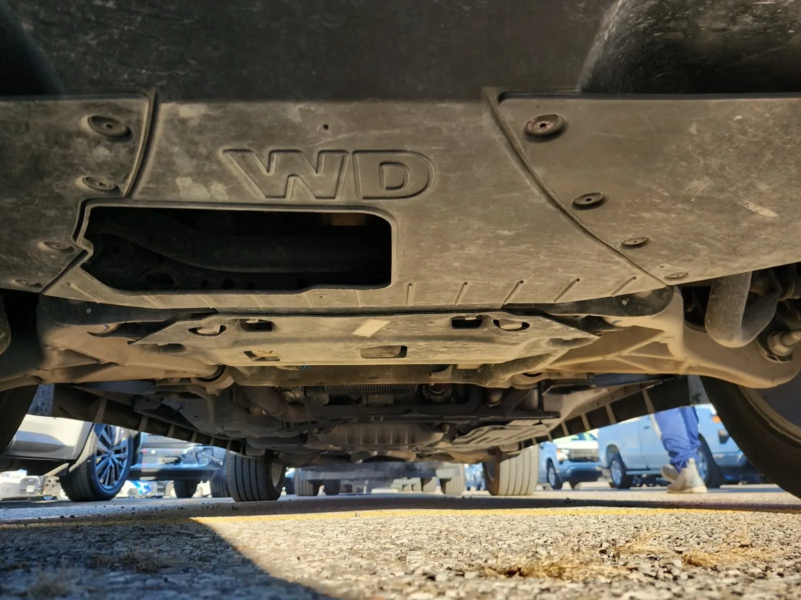 Undercarriage - Front Photo