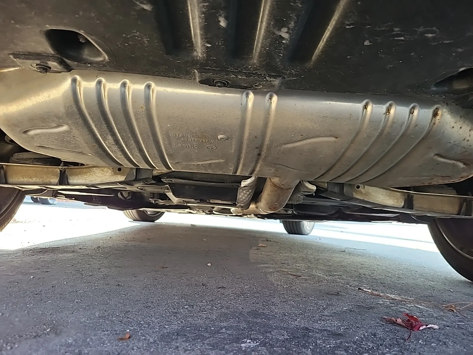 Undercarriage - Rear Photo