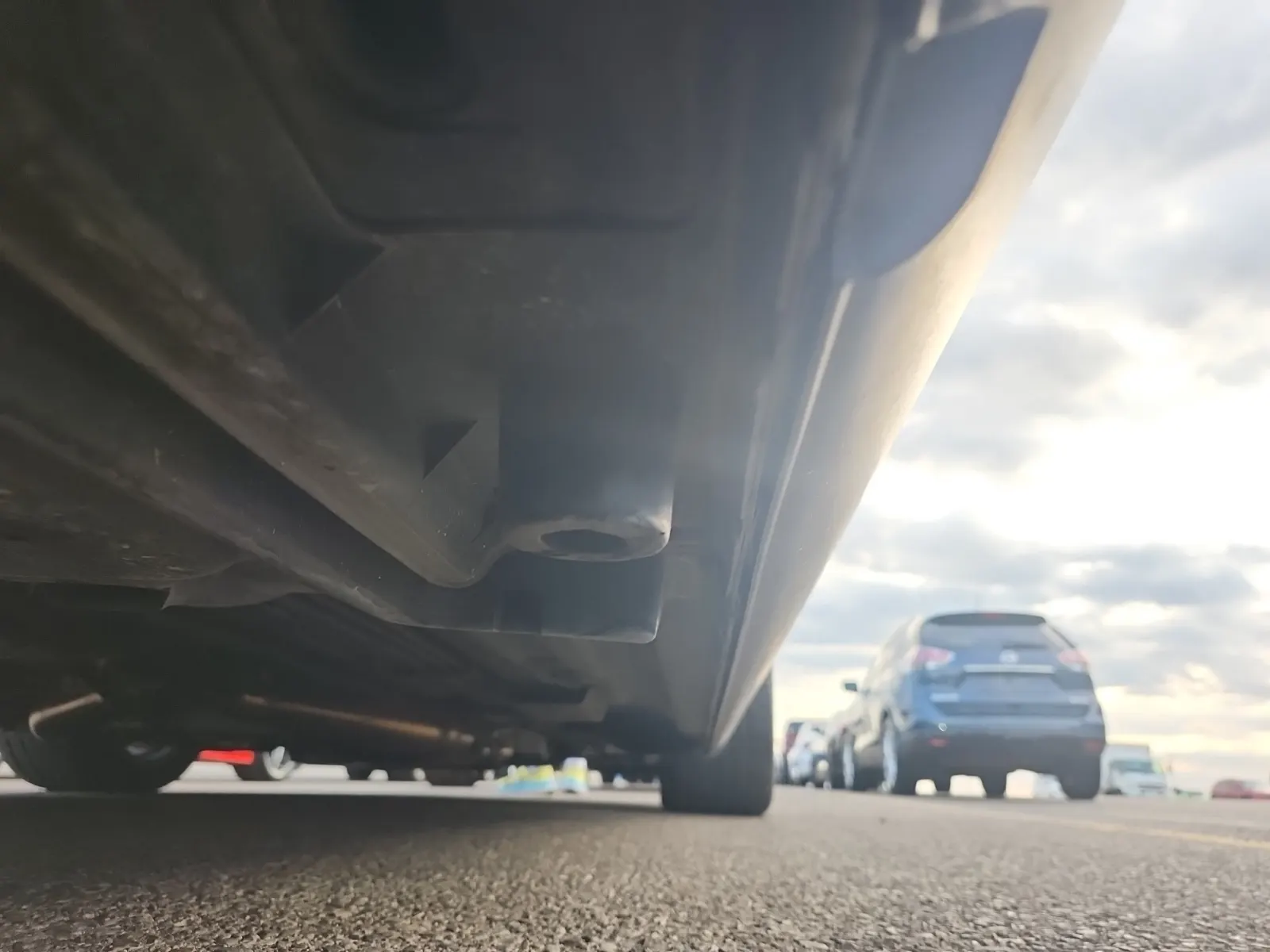 Undercarriage - Passenger Photo