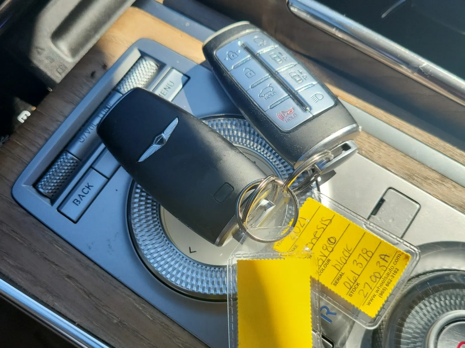 Keys/Fobs/Manual Photo