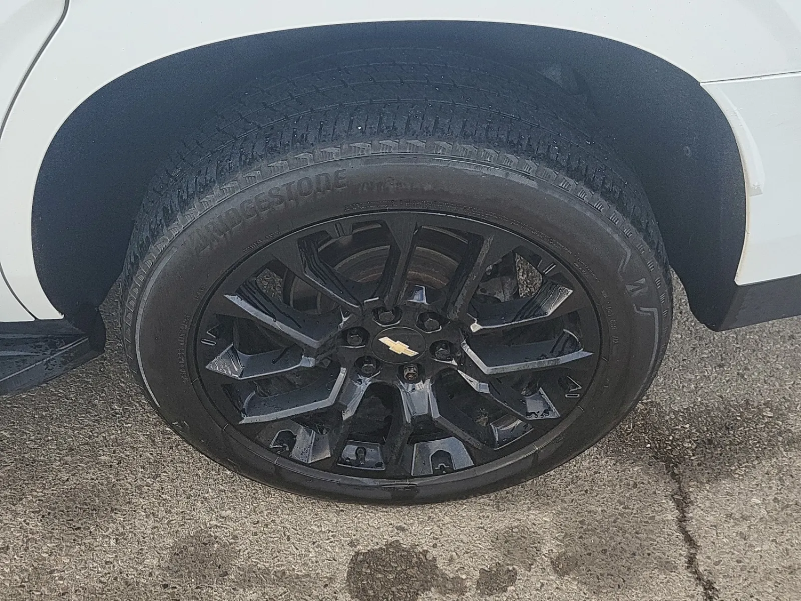 Left Rear Wheel/Tire Photo