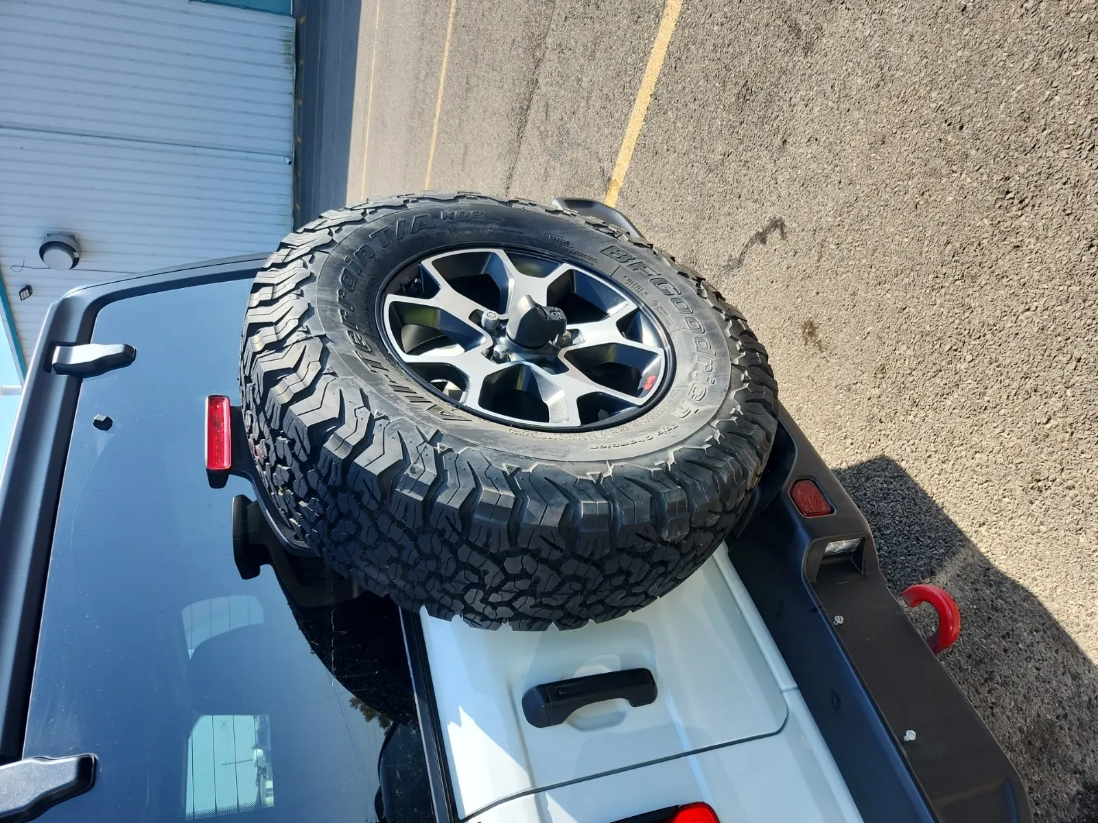 Spare Tire & Wheel Photo