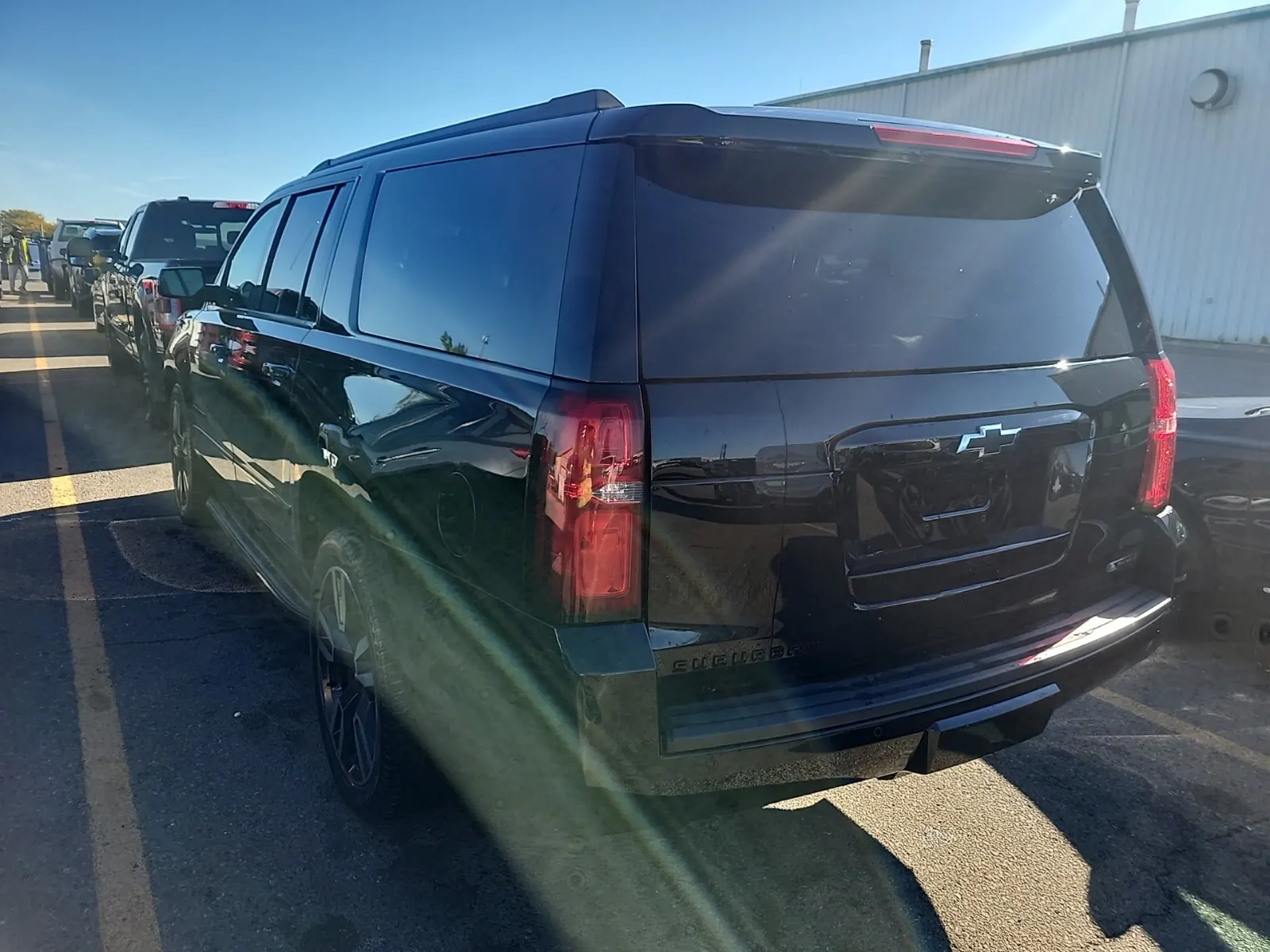 Driver Rear 3/4 Photo