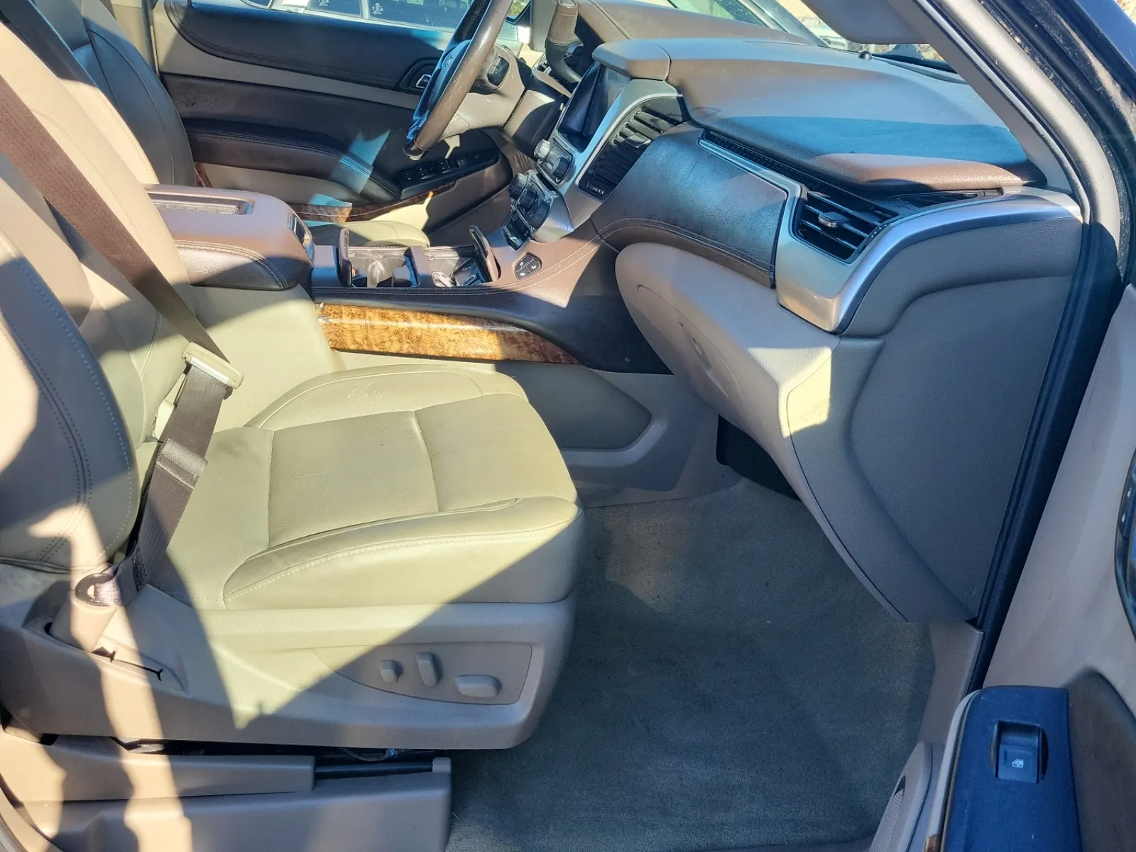 Right Side Interior Photo