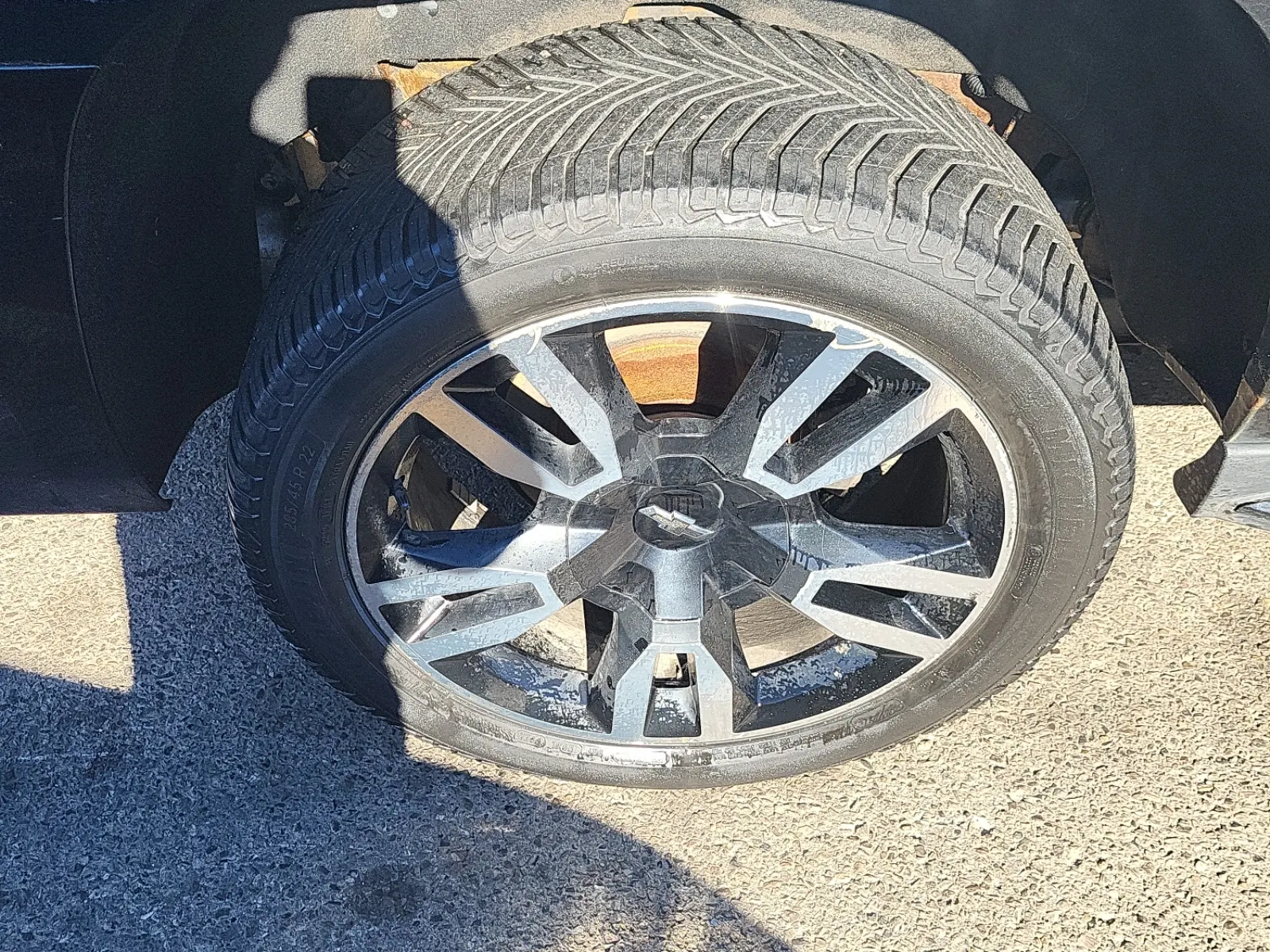 Right Rear Wheel/Tire Photo