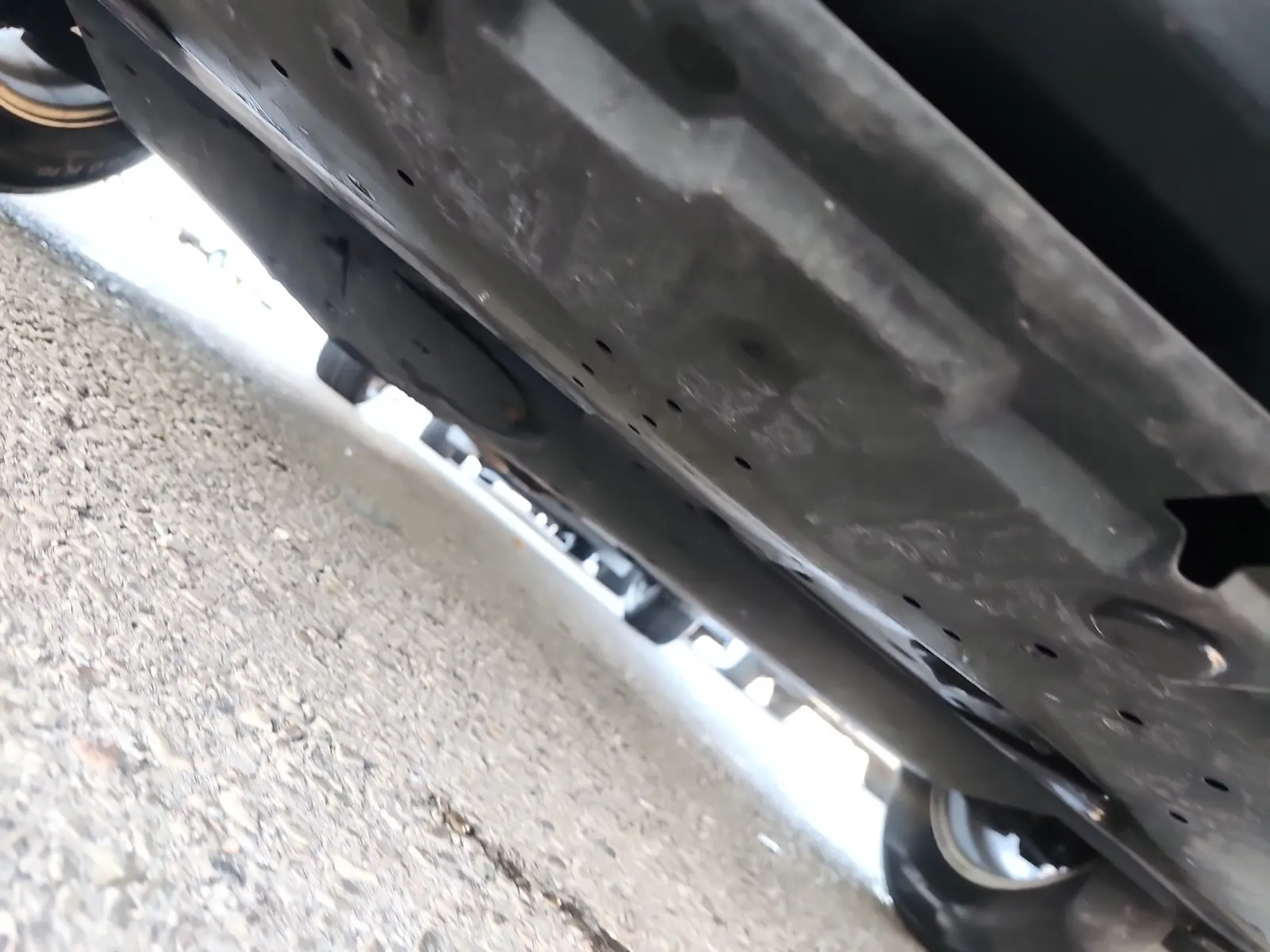 Undercarriage - Front Photo