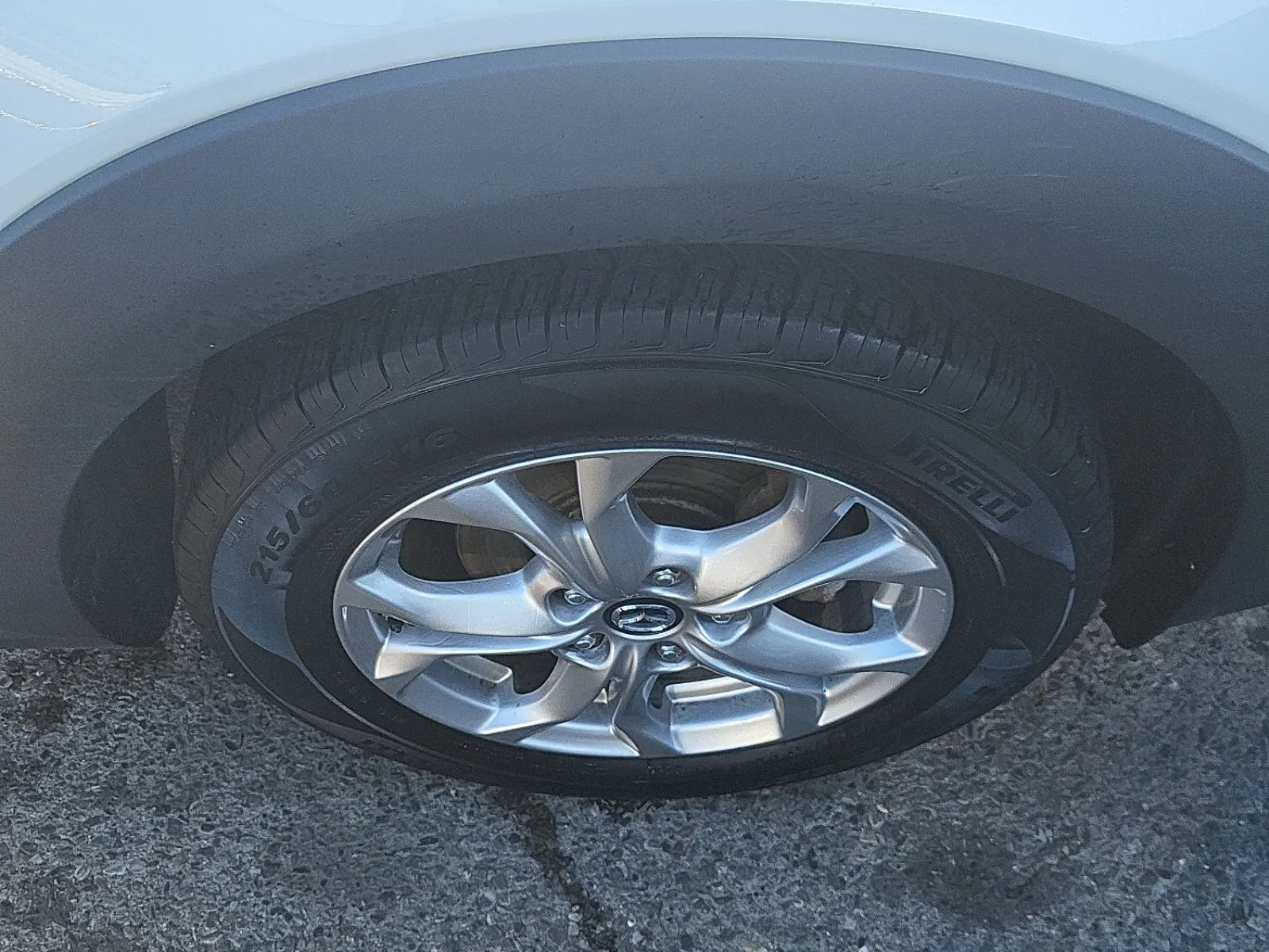 Right Front Wheel/Tire Photo