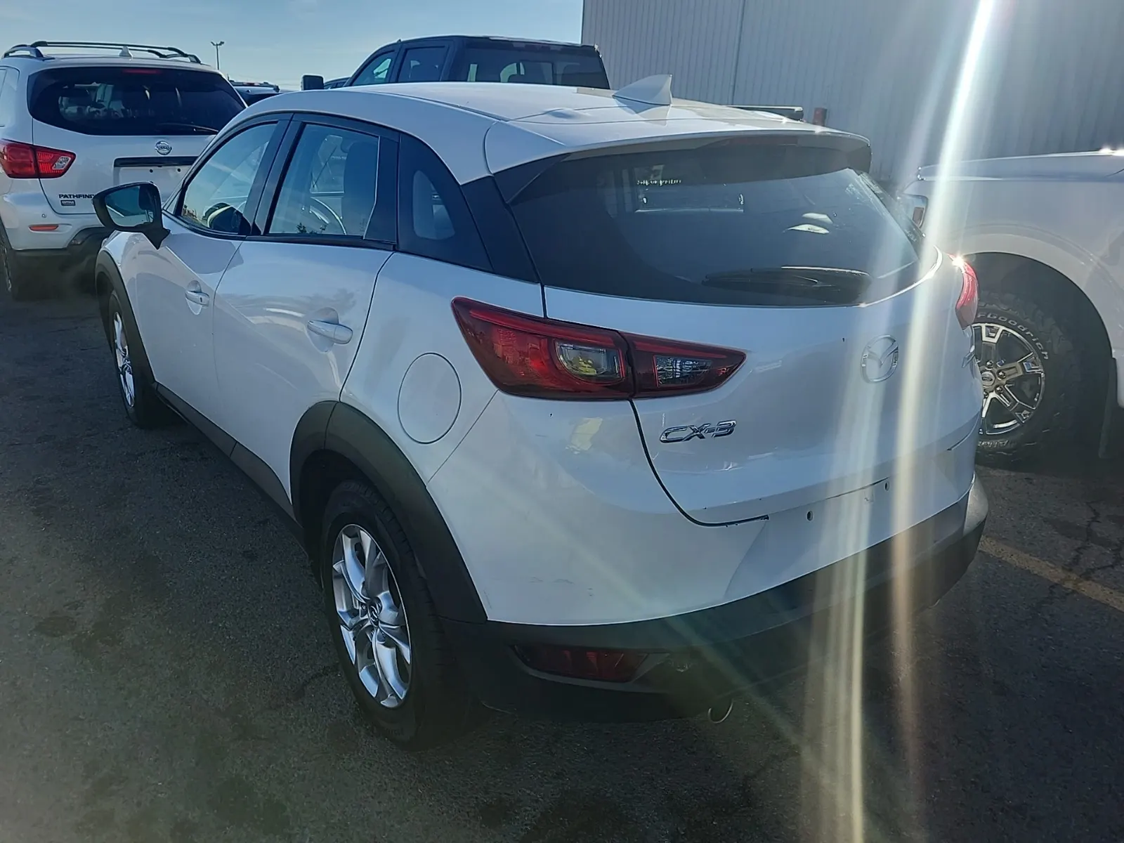 Driver Rear 3/4 Photo