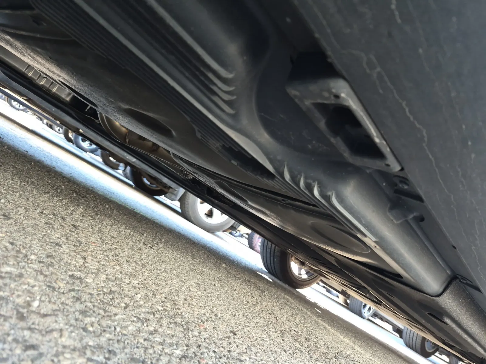Undercarriage - Passenger Photo