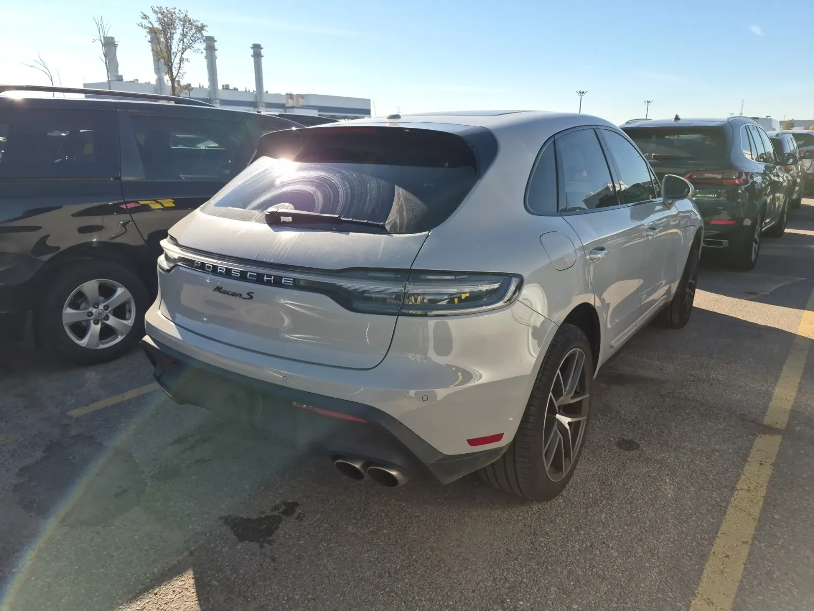 Passenger Rear 3/4 Photo
