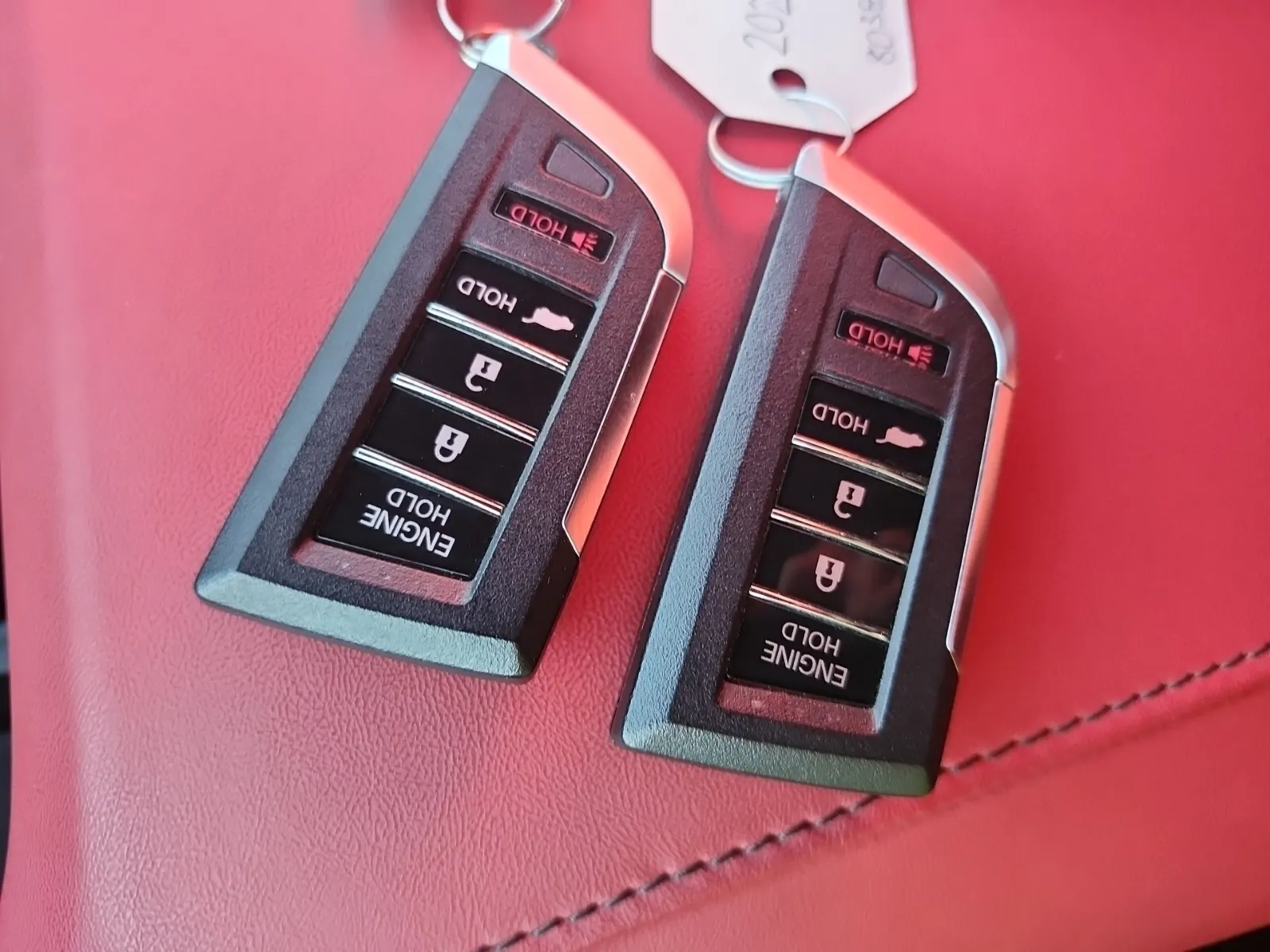 Keys/Fobs/Manual Photo