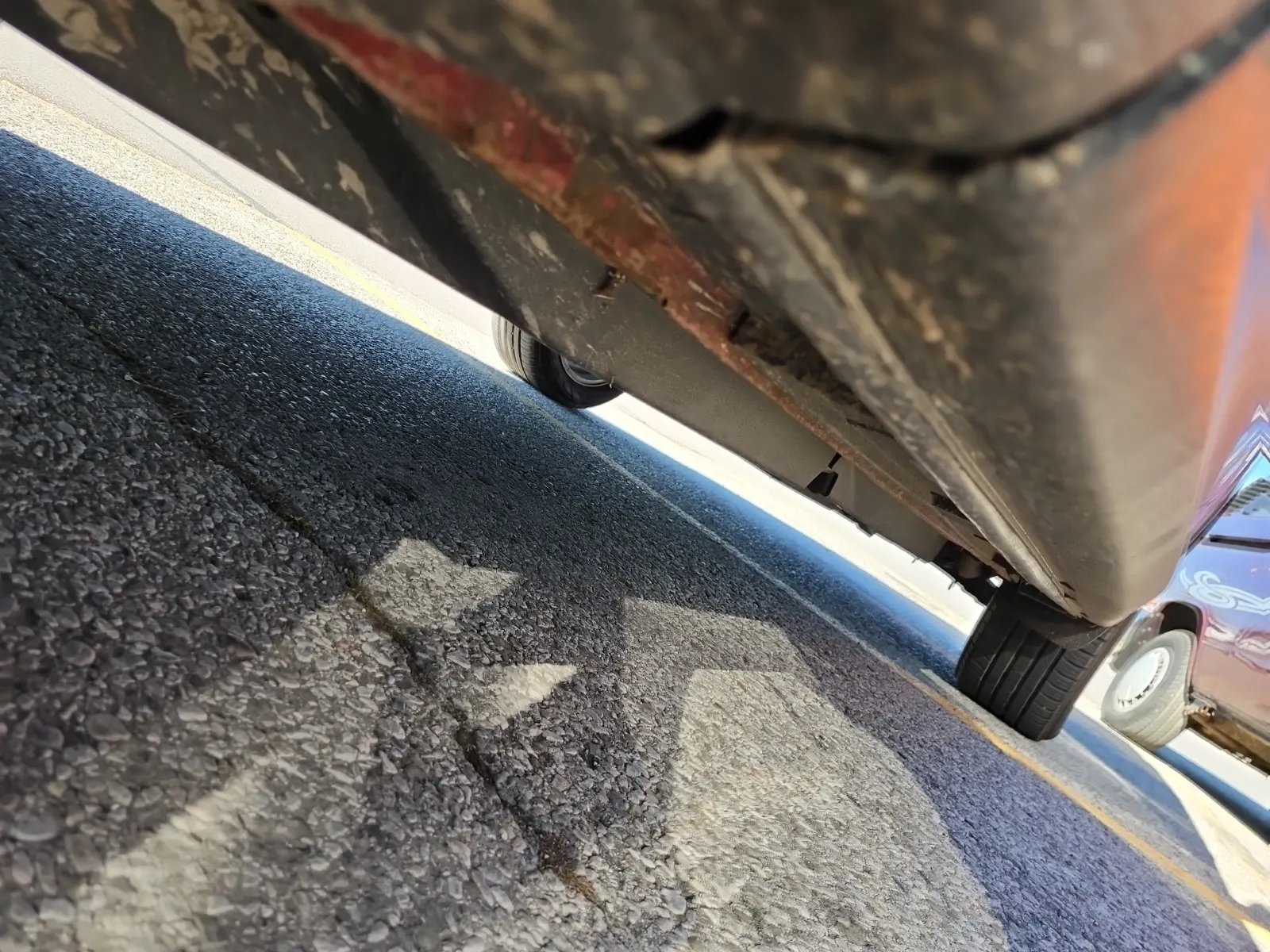 Undercarriage - Driver Photo