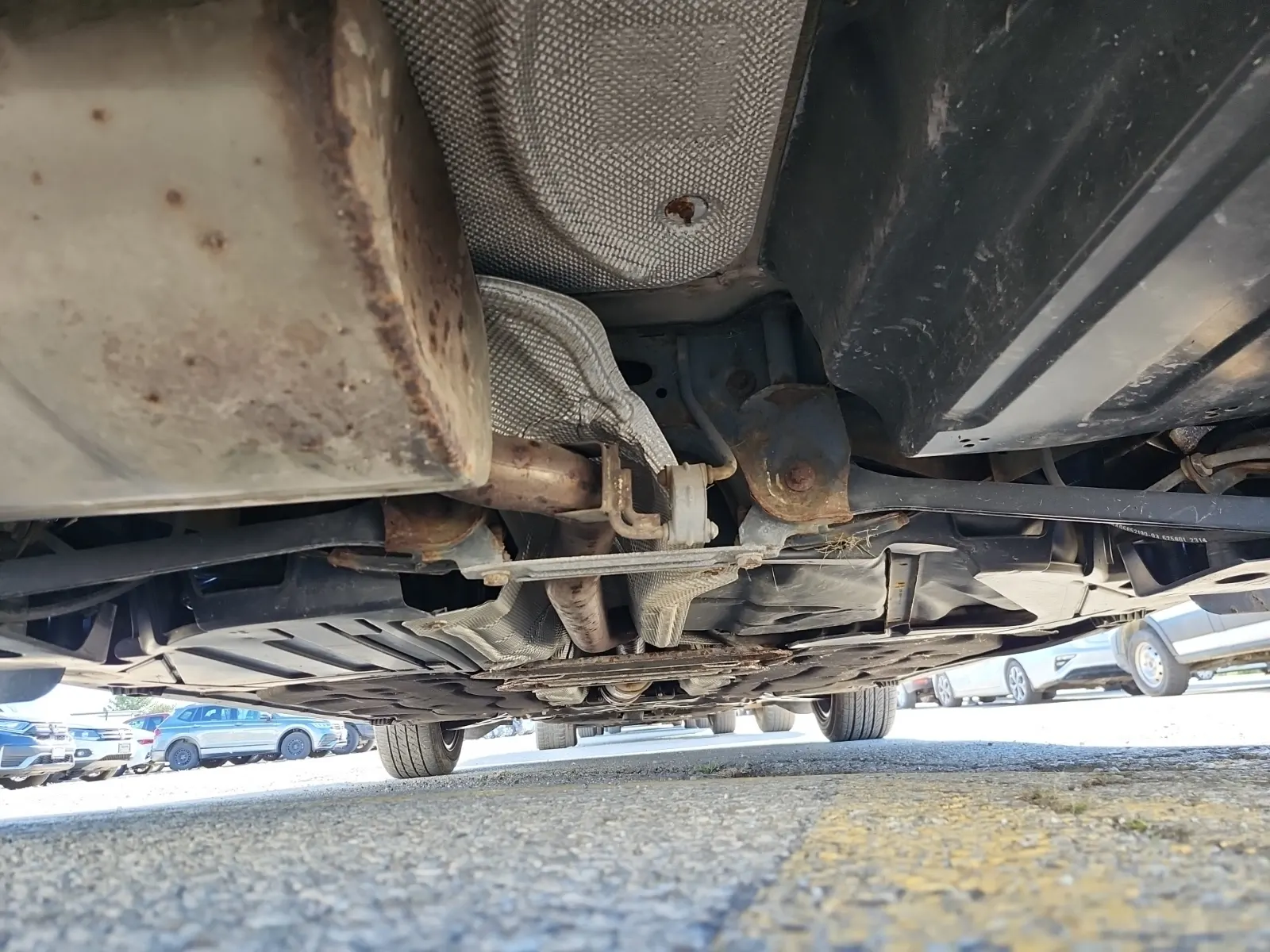Undercarriage - Rear Photo