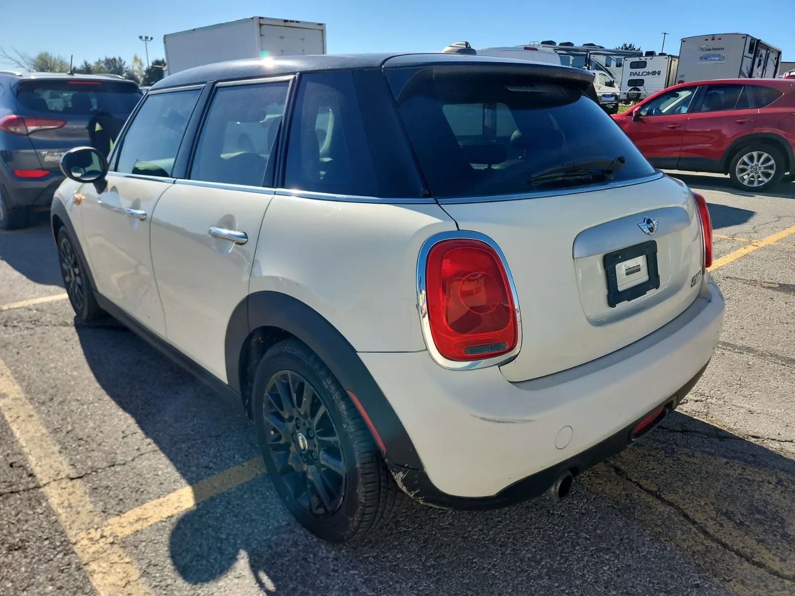 Driver Rear 3/4 Photo