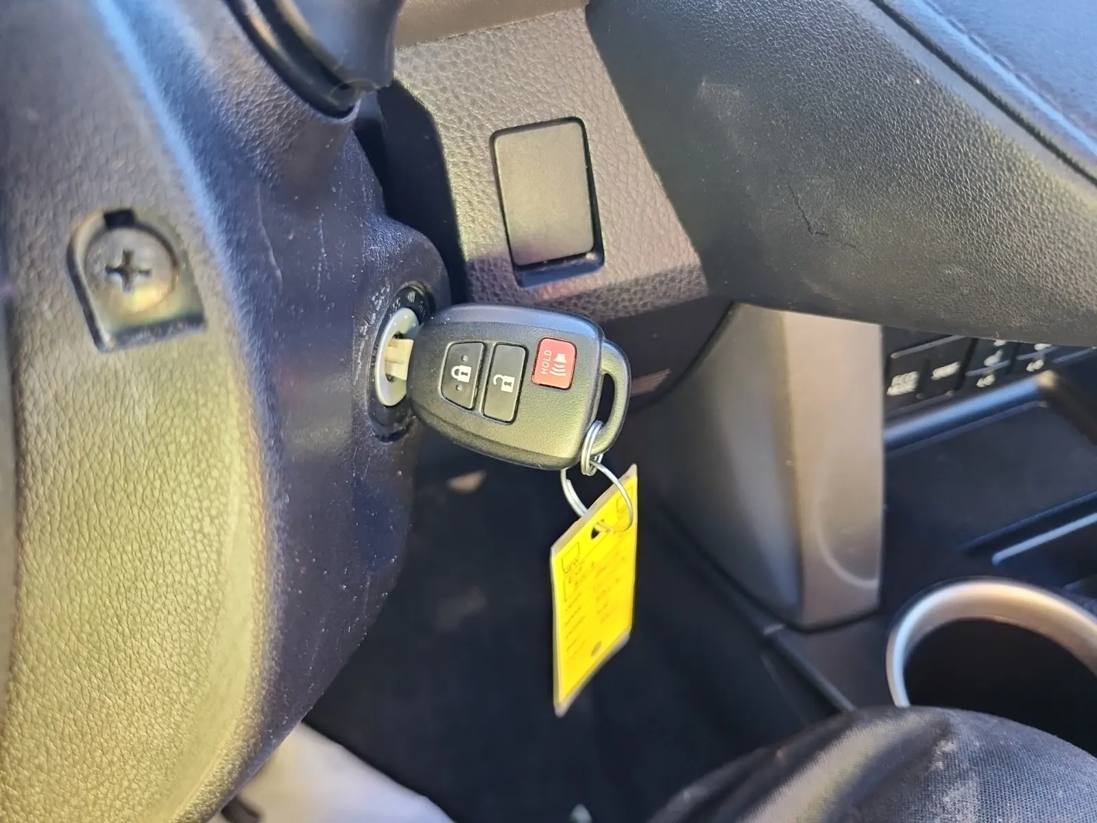 Keys/Fobs/Manual Photo