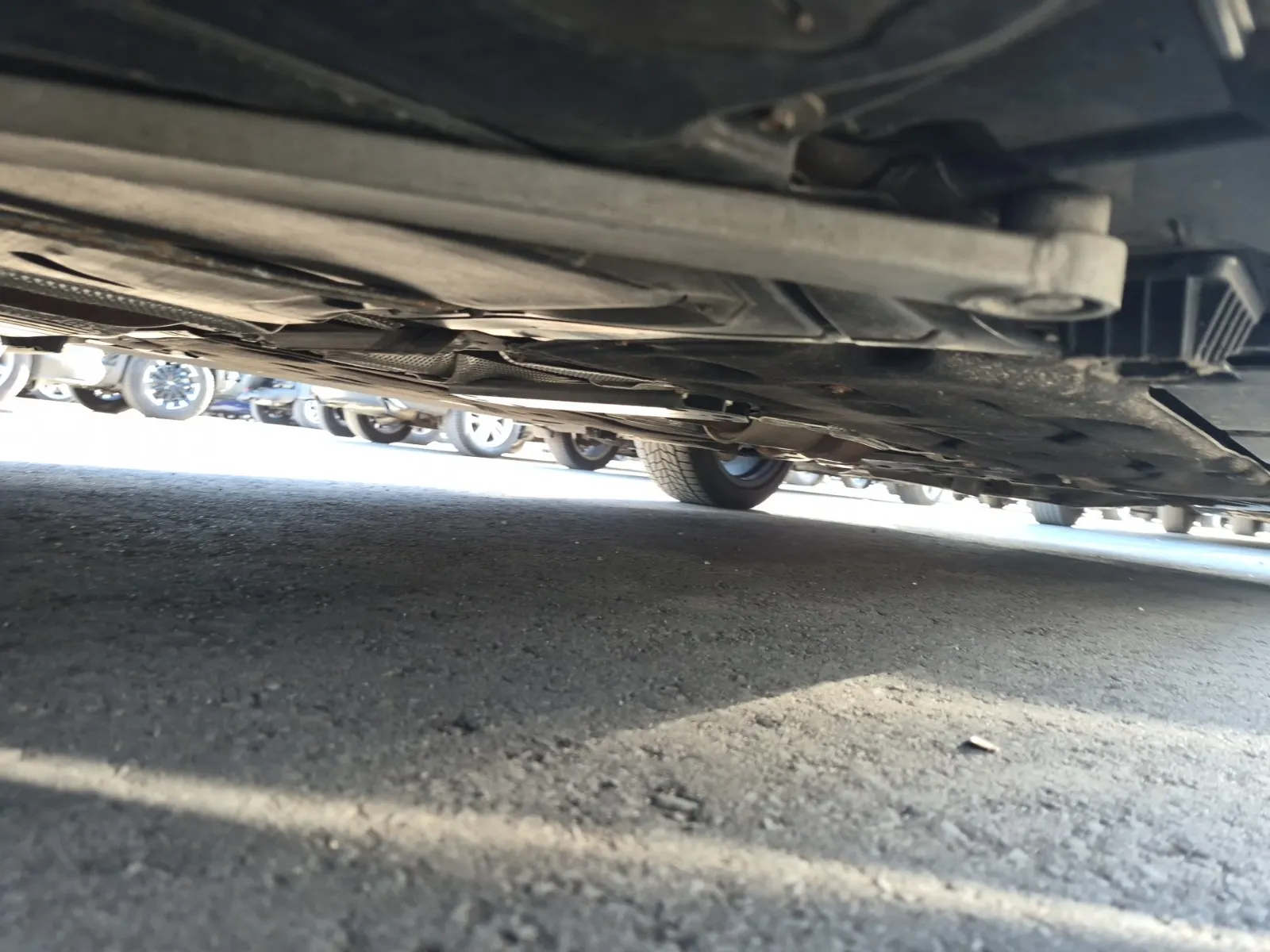 Undercarriage - Passenger Photo