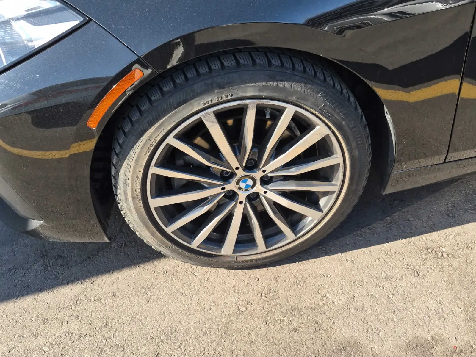 Front driver wheel/tire photo