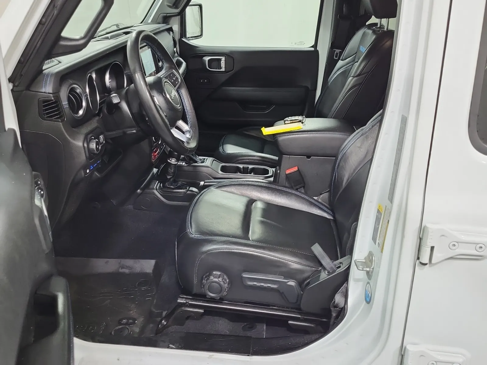 Front Interior Photo