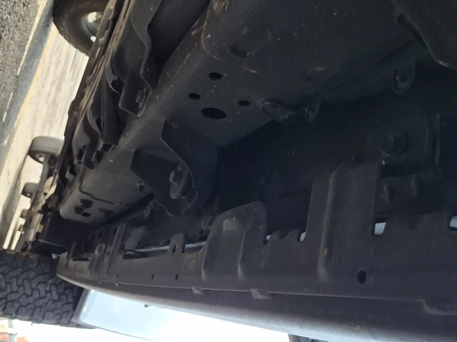 Undercarriage - Passenger Photo