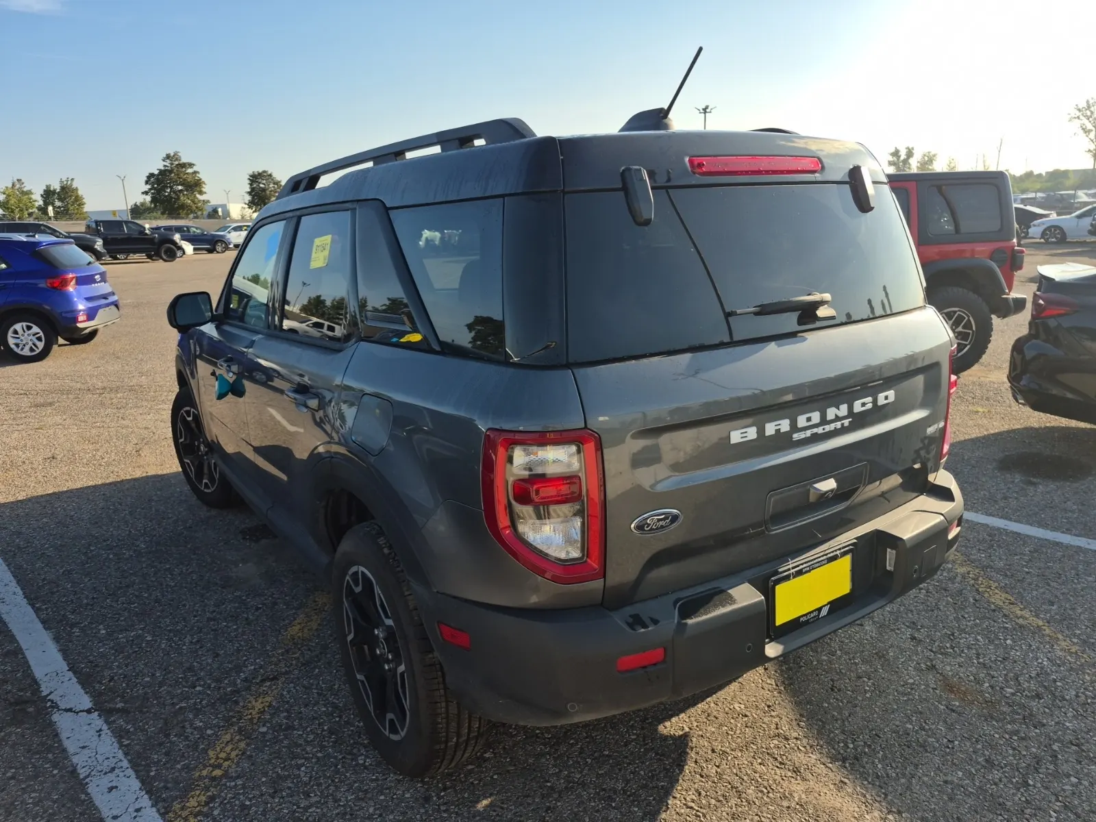 Driver Rear 3/4 Photo