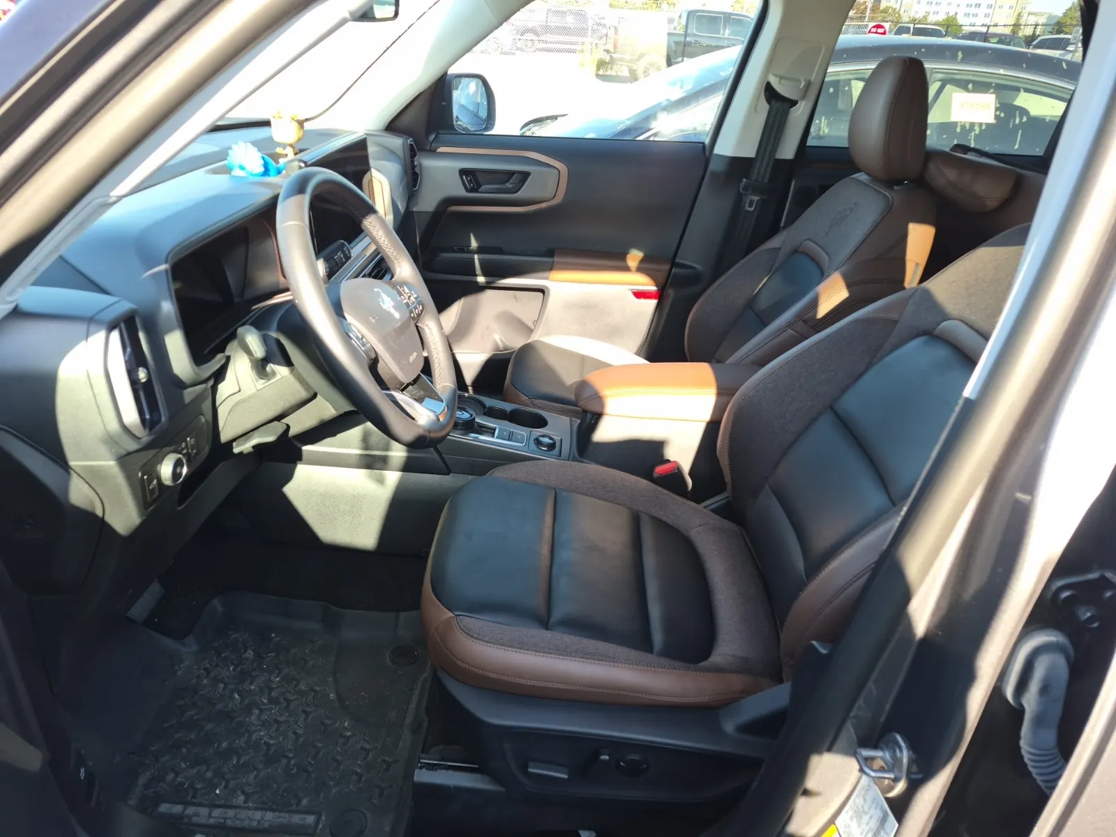 Front Interior Photo