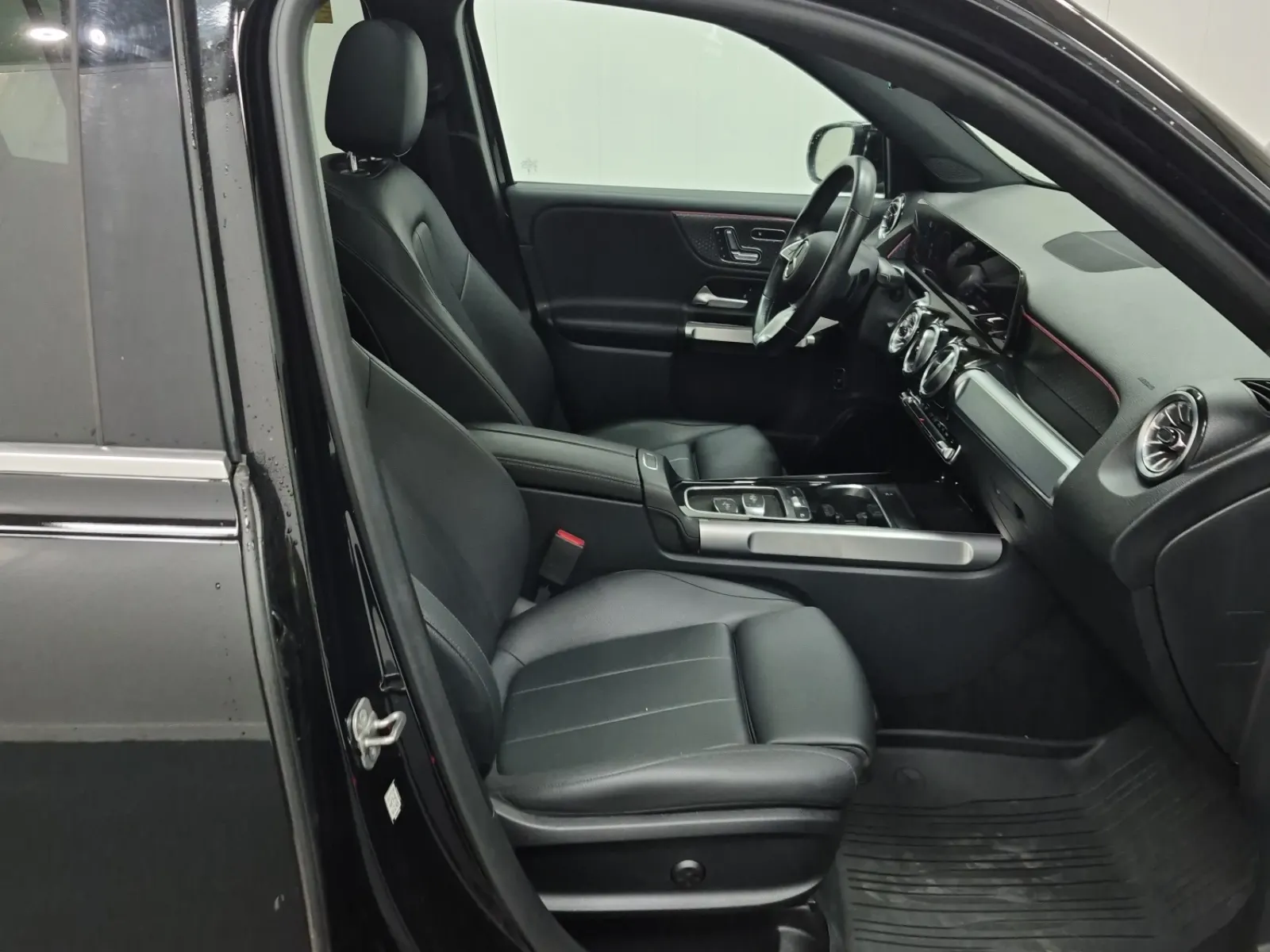 Right Side Interior Photo