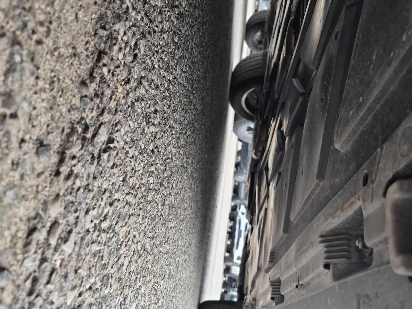 Undercarriage - Driver Photo