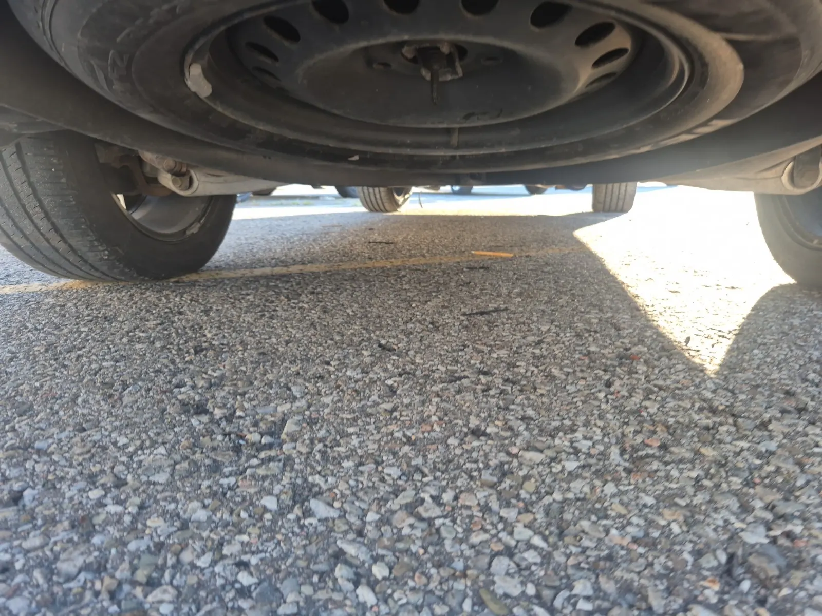 Undercarriage - Rear Photo