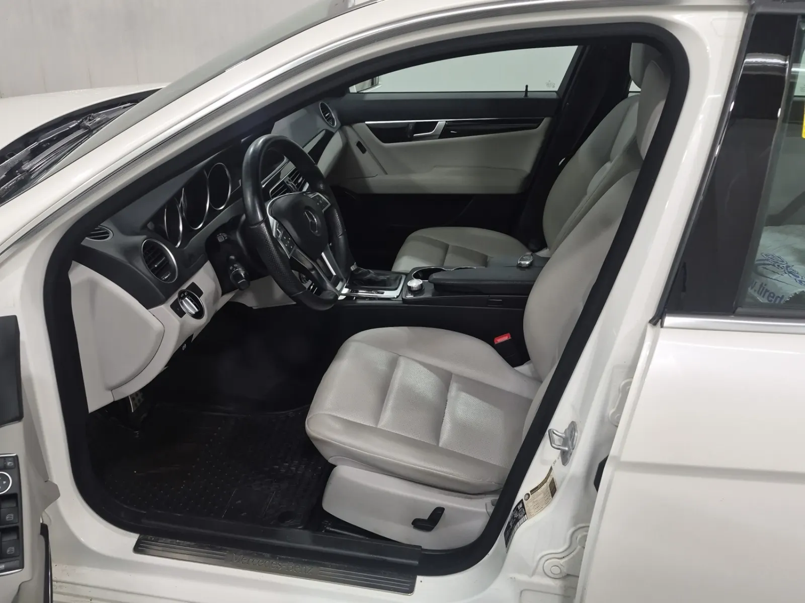 Front Interior Photo