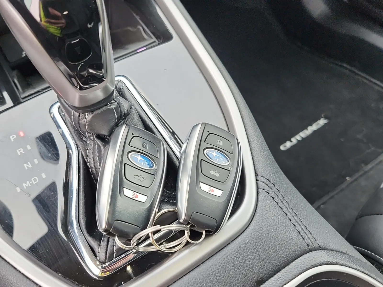 Keys/Fobs/Manual Photo