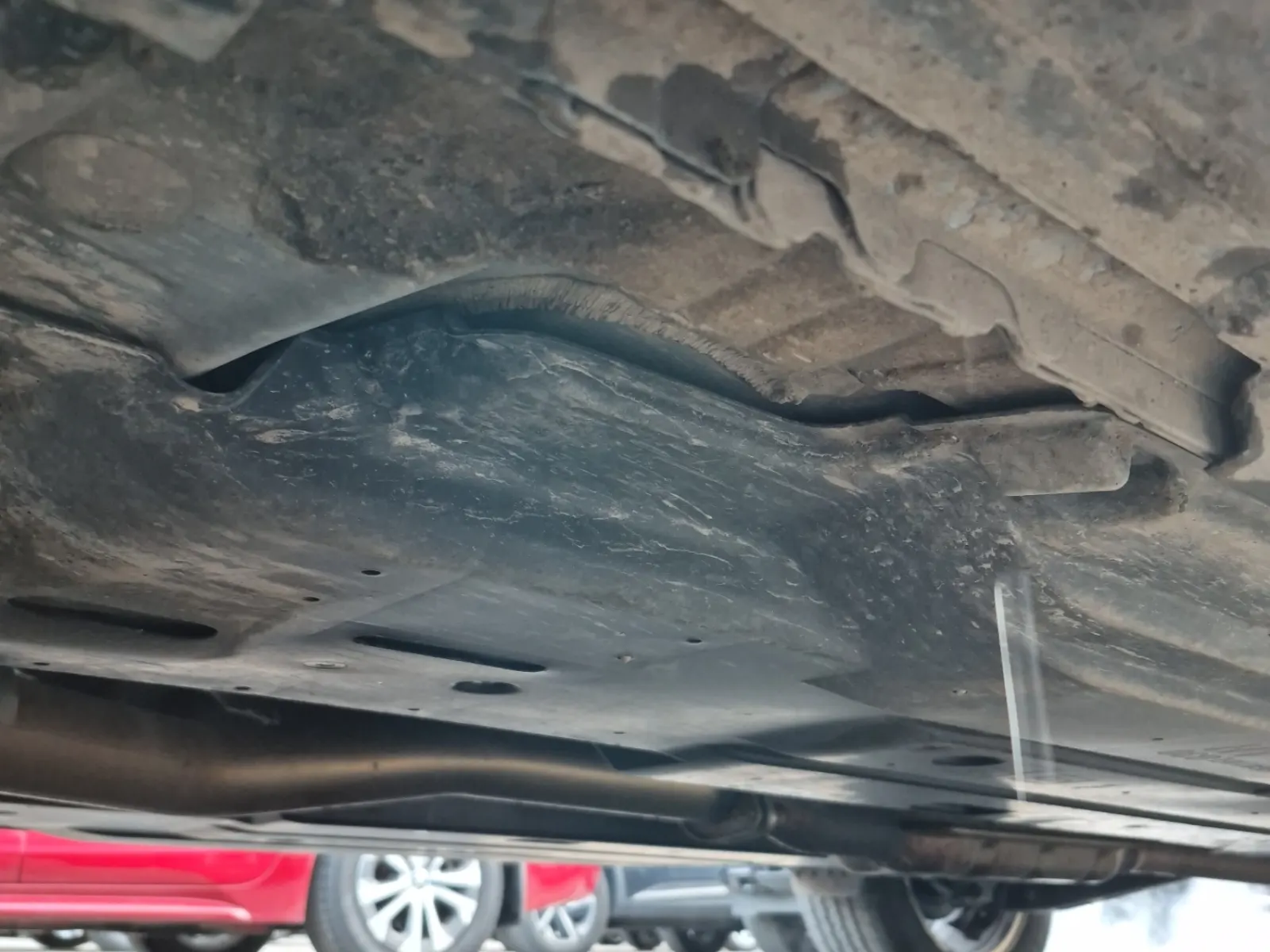 Undercarriage - Driver Photo