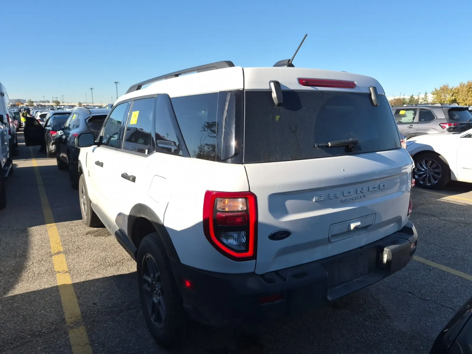 Driver Rear 3/4 Photo