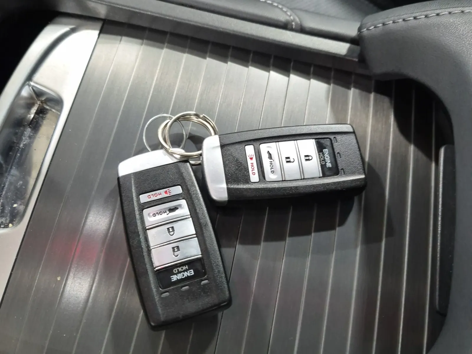 Keys/Fobs/Manual Photo