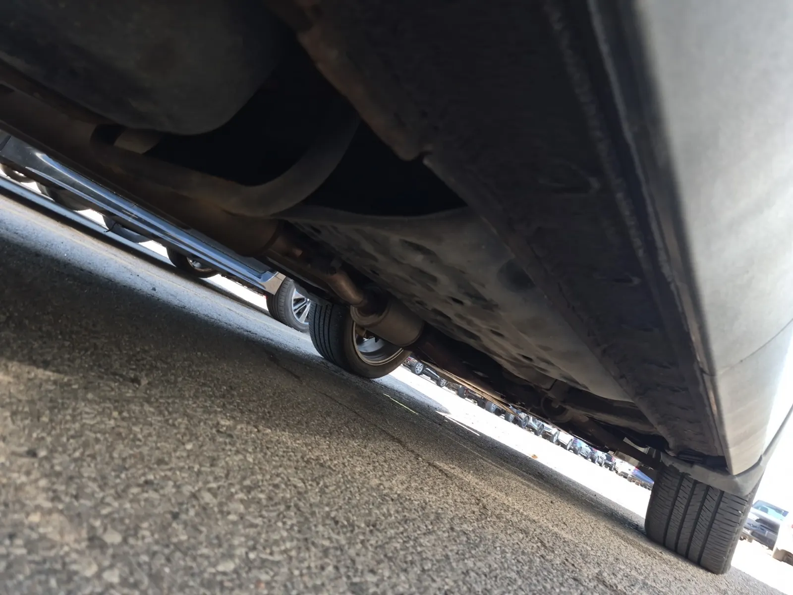 Undercarriage - Passenger Photo